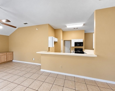 2206 Friarwood Trail - Photo Thumbnail 9
