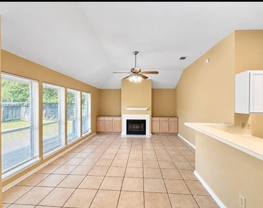 2206 Friarwood Trail - Photo Thumbnail 11