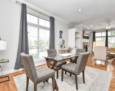 915 Asbury Street - Photo Thumbnail 12