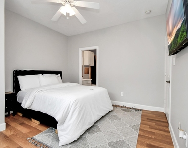 915 Asbury Street - Photo Thumbnail 34