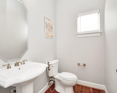 915 Asbury Street - Photo Thumbnail 22