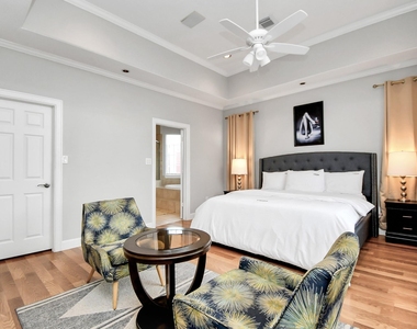 915 Asbury Street - Photo Thumbnail 27