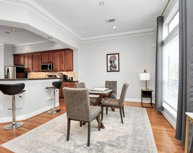 915 Asbury Street - Photo Thumbnail 14