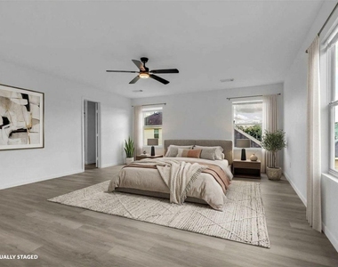 839 Darbydale Crossing Lane - Photo Thumbnail 9
