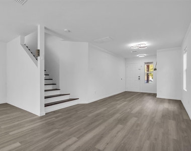 839 Darbydale Crossing Lane - Photo Thumbnail 3