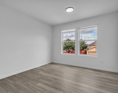 839 Darbydale Crossing Lane - Photo Thumbnail 14