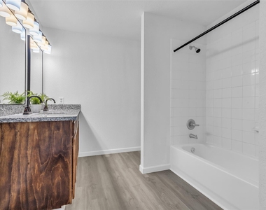 839 Darbydale Crossing Lane - Photo Thumbnail 11
