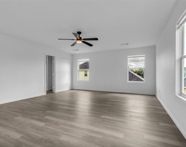 839 Darbydale Crossing Lane - Photo Thumbnail 10