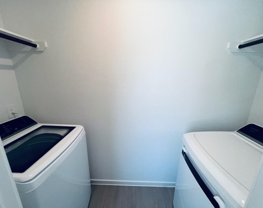 3011 Mallorca Drive - Photo Thumbnail 11