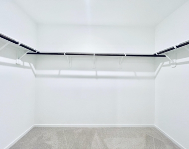 3011 Mallorca Drive - Photo Thumbnail 8