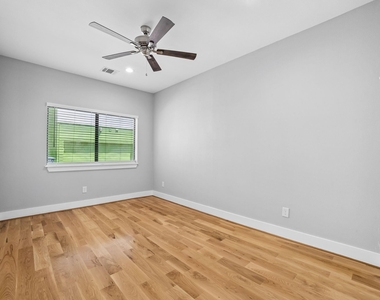 1614 Bonner Street - Photo Thumbnail 6
