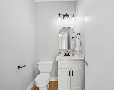 1614 Bonner Street - Photo Thumbnail 17