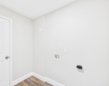 7903 Secretariat Lane - Photo Thumbnail 15