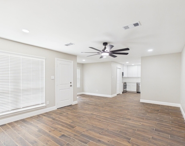 7903 Secretariat Lane - Photo Thumbnail 9
