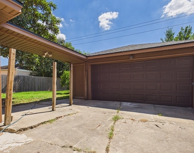 7903 Secretariat Lane - Photo Thumbnail 30