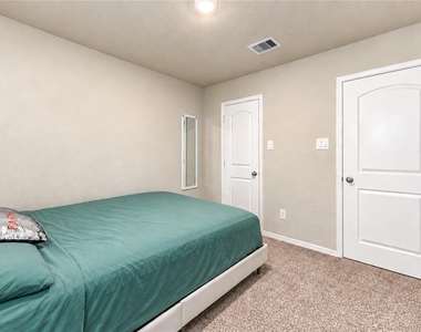 2306 Silver Plume Lane - Photo Thumbnail 30