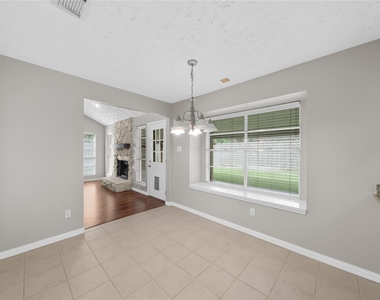 16826 Cobble Ridge Drive - Photo Thumbnail 15