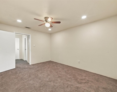 6500 Sands Point Drive - Photo Thumbnail 25