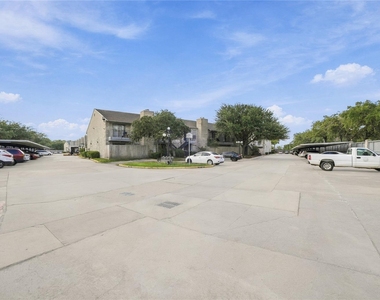 6500 Sands Point Drive - Photo Thumbnail 34