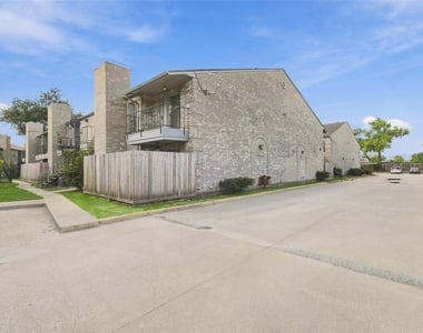 6500 Sands Point Drive - Photo Thumbnail 32
