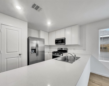 3041 Highbank Drive - Photo Thumbnail 2