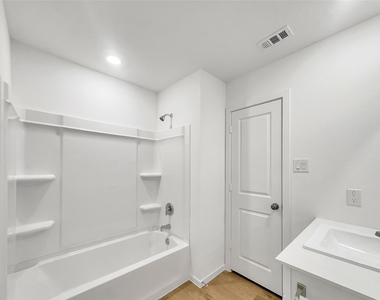3041 Highbank Drive - Photo Thumbnail 12