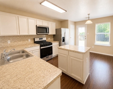 20914 Brannon Hill Lane - Photo Thumbnail 4