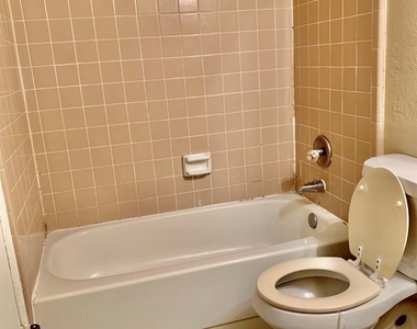 6834 Tara Drive - Photo Thumbnail 10