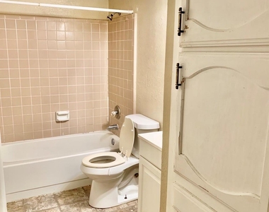 6834 Tara Drive - Photo Thumbnail 11