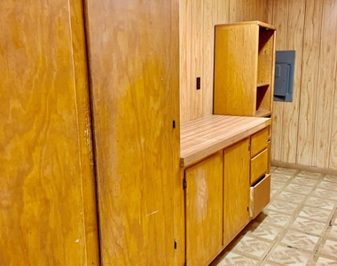 6834 Tara Drive - Photo Thumbnail 3