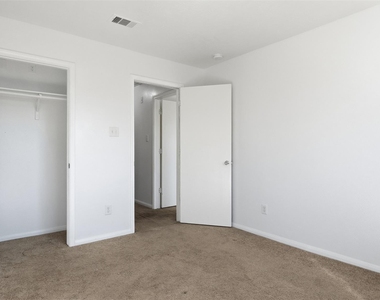 9307 Dewberry Blossom Lane - Photo Thumbnail 17