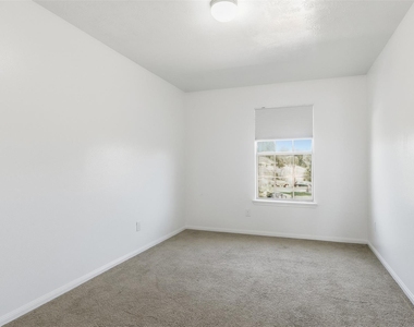 9307 Dewberry Blossom Lane - Photo Thumbnail 11