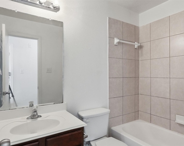 9307 Dewberry Blossom Lane - Photo Thumbnail 15