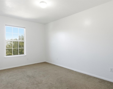 9307 Dewberry Blossom Lane - Photo Thumbnail 13