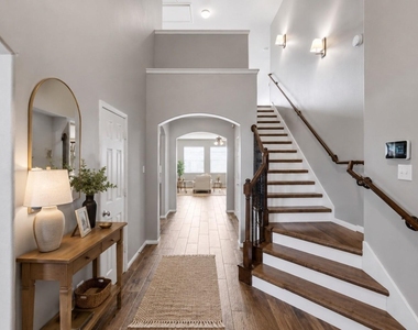 9611 Indian Trail - Photo Thumbnail 7