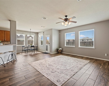 9611 Indian Trail - Photo Thumbnail 13