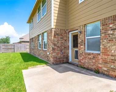 9611 Indian Trail - Photo Thumbnail 33