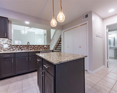 1436 Gemini Street - Photo Thumbnail 12