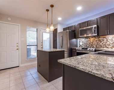 1436 Gemini Street - Photo Thumbnail 9