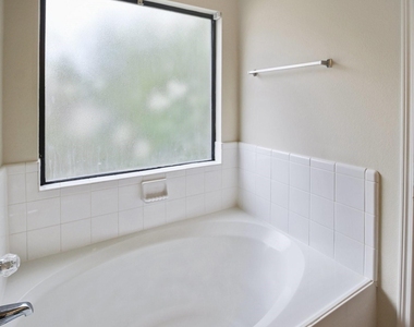 9223 Dunain Park Court - Photo Thumbnail 21