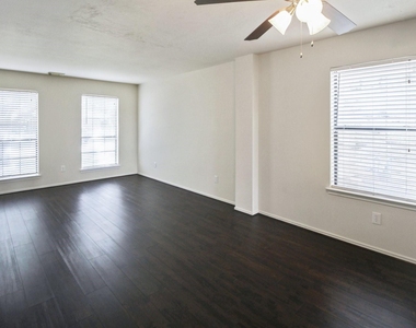 9223 Dunain Park Court - Photo Thumbnail 12