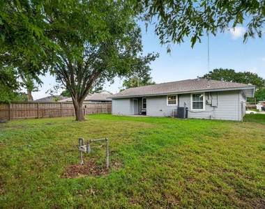 1806 Thelma Lane - Photo Thumbnail 41