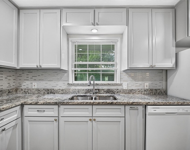 1806 Thelma Lane - Photo Thumbnail 17