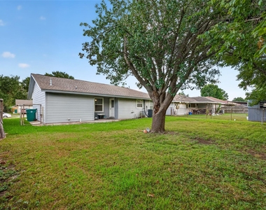 1806 Thelma Lane - Photo Thumbnail 40