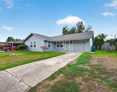 1806 Thelma Lane - Photo Thumbnail 1