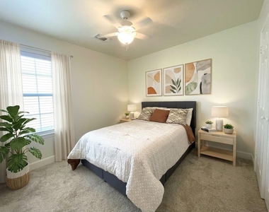 18110 Jills Way Lane - Photo Thumbnail 15
