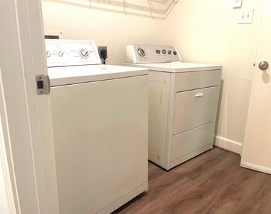 18110 Jills Way Lane - Photo Thumbnail 21
