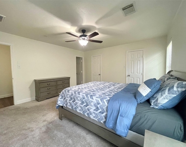 18110 Jills Way Lane - Photo Thumbnail 9