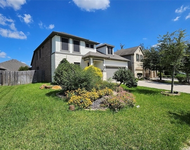 18777 Laurel Hills Drive - Photo Thumbnail 1