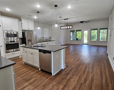 18777 Laurel Hills Drive - Photo Thumbnail 3